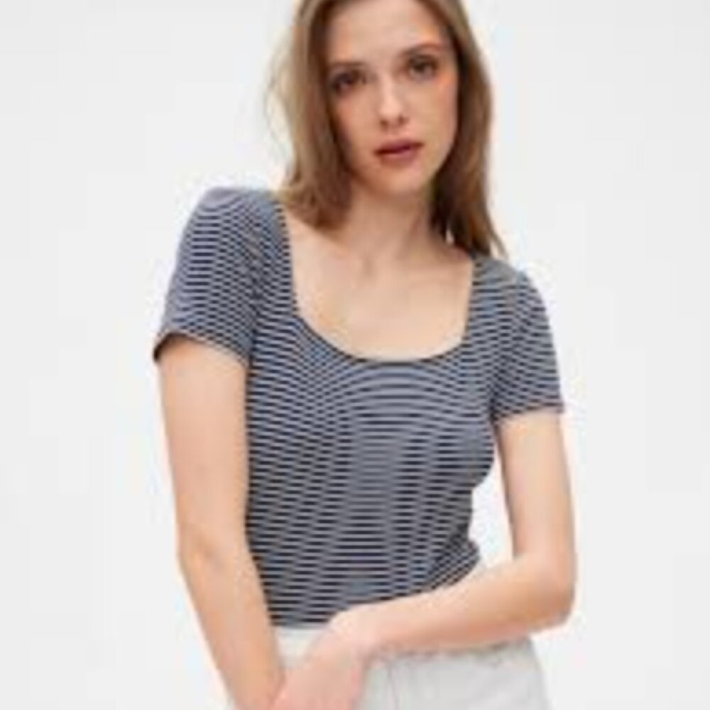 GAP TALL blue and white striped bodysuit